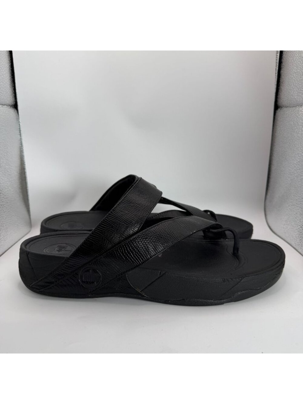 FitFlop Mens Black Leather Crossover Strap Sandals US 11 EU 43 Comfortable Casua